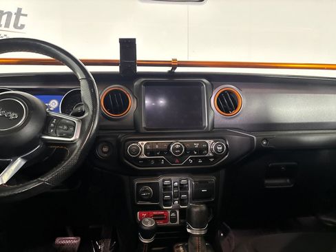 Used 2021 Jeep Gladiator Mojave AWD/4WD image 23