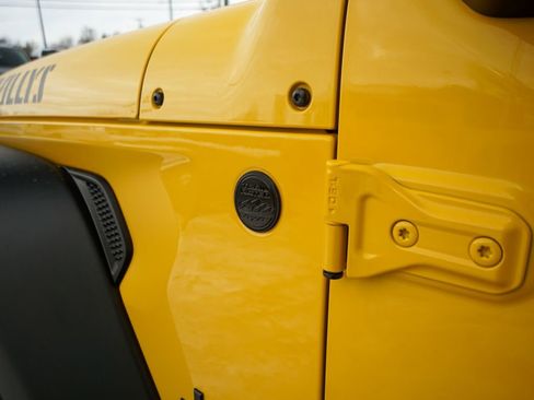 Used 2021 Jeep Wrangler Sport AWD/4WD image 8