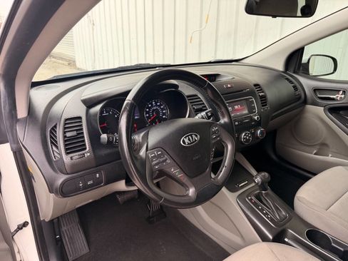 Used 2014 Kia Forte Koup EX image 30