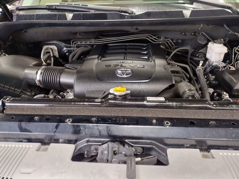 Used 2015 Toyota Tundra 1794 Edition image 9