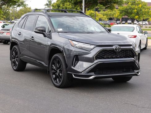 Certified 2025 Toyota RAV4 XSE AWD/4WD image 3
