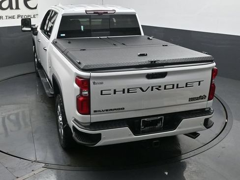 Used 2024 Chevrolet Silverado 3500 High Country w/ High Country Premium Package AWD/4WD image 56