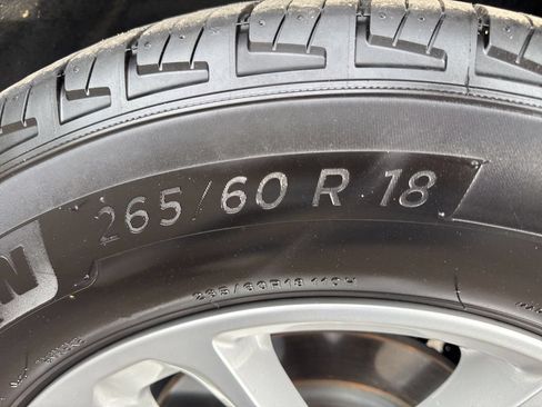 Used 2025 Jeep Grand Cherokee Laredo X RWD image 36