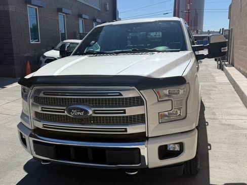 Used 2017 Ford F150 Platinum w/ Equipment Group 701A Luxury AWD/4WD image 8