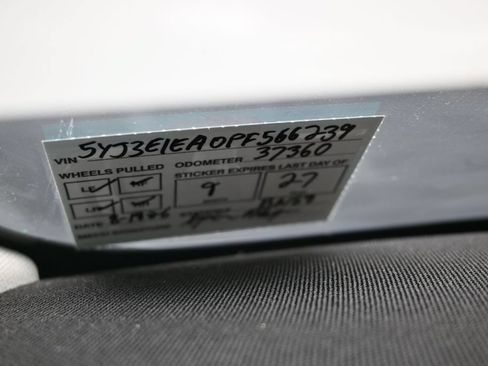 Used 2023 Tesla Model 3 Standard Range RWD image 9