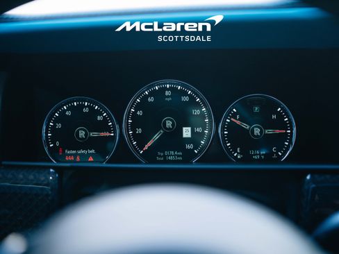 Used 2023 Rolls-Royce Cullinan Black Badge w/ Driver's Package image 28