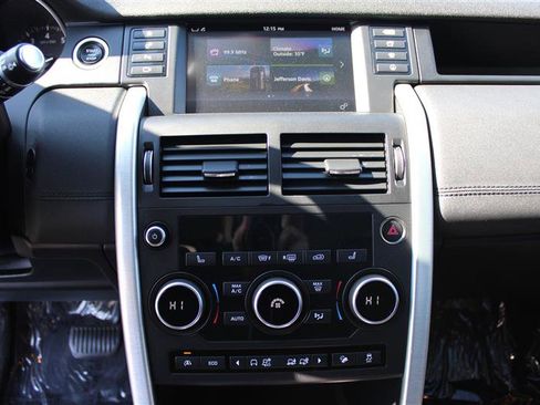 Used 2017 Land Rover Discovery Sport HSE image 11