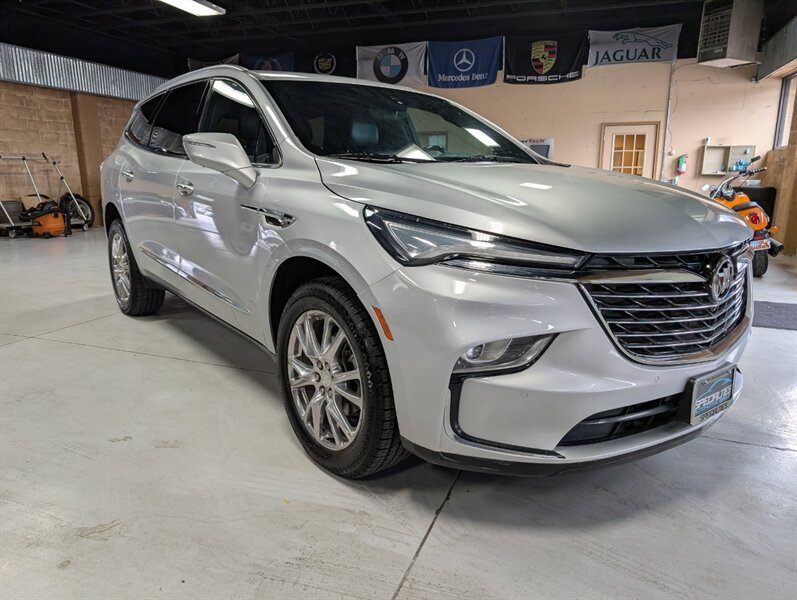 Used 2022 Buick Enclave Premium AWD/4WD image 1