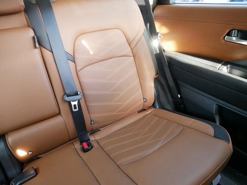 Certified 2024 Nissan Pathfinder Platinum w/ Cargo Package image 14