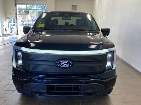 New 2025 Ford F150 Lightning Flash image 3