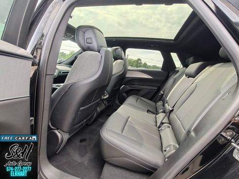 Used 2024 Cadillac Lyriq Tech RWD image 20