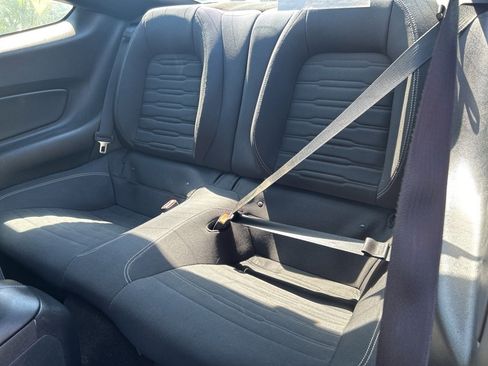 Used 2015 Ford Mustang GT image 10
