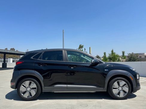 Used 2020 Hyundai Kona SEL FWD image 7
