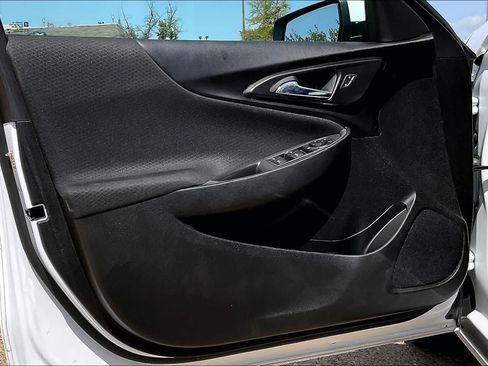 Used 2023 Chevrolet Malibu LT FWD image 26