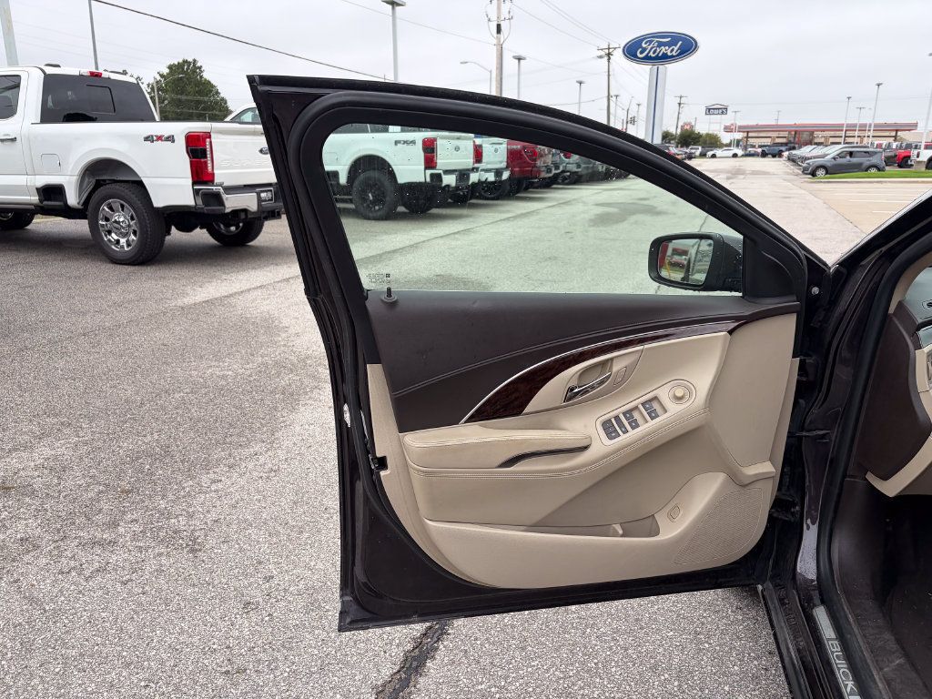 Used 2015 Buick LaCrosse Leather FWD image 11