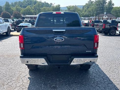 Used 2019 Ford F150 Lariat w/ Equipment Group 502A Luxury AWD/4WD image 6