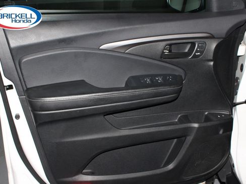Used 2023 Honda Passport EX-L image 23