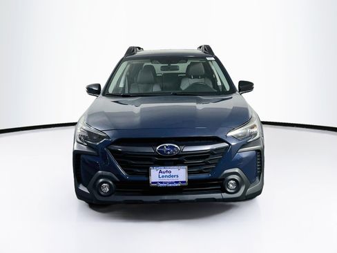 Used 2024 Subaru Outback Premium AWD/4WD image 2
