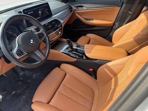 Used 2023 BMW 530i w/ M Sport Package image 18