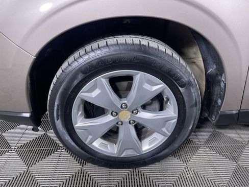 Used 2014 Subaru Forester 2.5i Premium w/ Popular Package #2 image 26