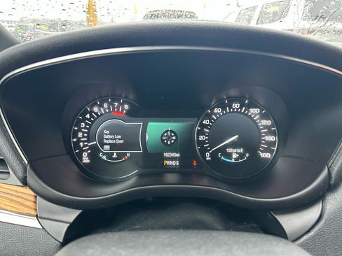 Used 2015 Lincoln MKC FWD w/ Equipment Group 101A Select image 21