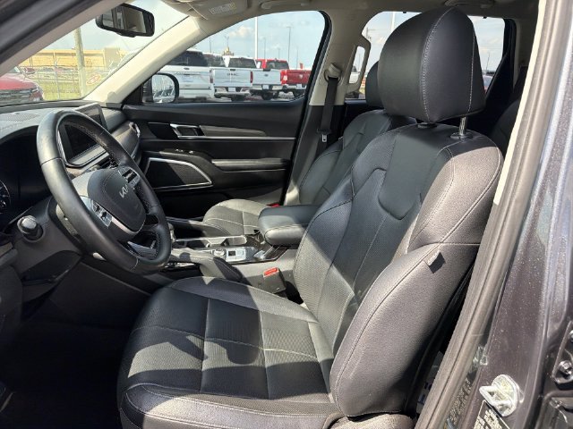 Used 2022 Kia Telluride EX w/ EX Premium Package AWD/4WD image 19