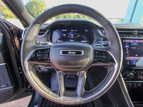 Used 2023 Jeep Grand Cherokee L Overland w/ Rear Seat Video Group I AWD/4WD image 23