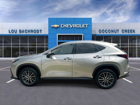 Used 2024 Lexus NX 250 FWD image 5