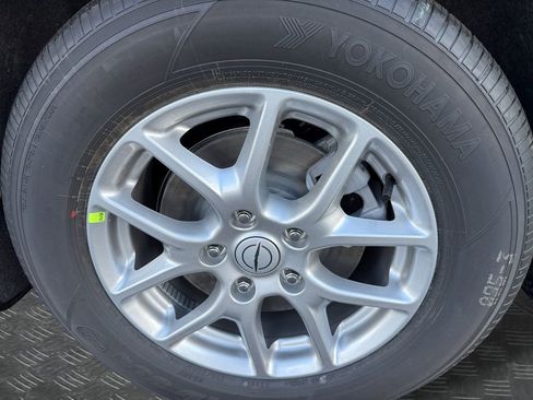 New 2026 Chrysler Pacifica Select image 20