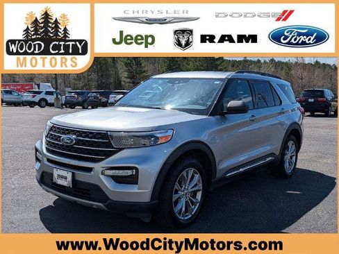 Certified 2020 Ford Explorer XLT w/ Equipment Group 202A AWD/4WD image 1
