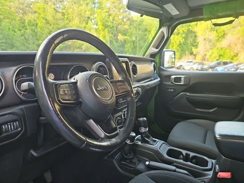 Used 2019 Jeep Wrangler Unlimited Sport S AWD/4WD image 9