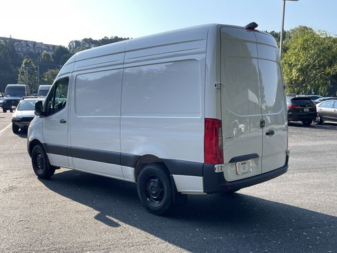 New 2025 Mercedes-Benz Sprinter 2500 image 16