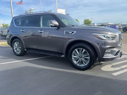 Used 2024 INFINITI QX80 Luxe image 8