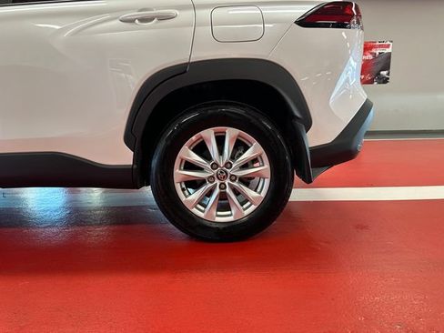 Certified 2026 Toyota Corolla Cross LE w/ Moonroof Package AWD/4WD image 28
