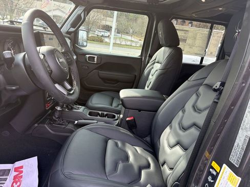 New 2026 Jeep Wrangler Unlimited Sport image 9