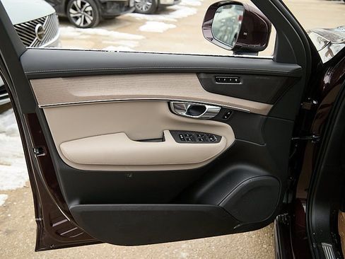 New 2026 Volvo XC90 T8 Ultra w/ Protection Package image 10