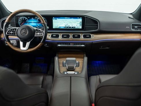 Used 2022 Mercedes-Benz GLS 450 4MATIC image 9