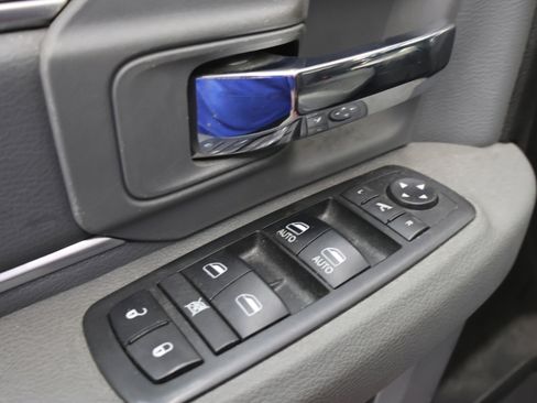 Used 2019 RAM 1500 Big Horn image 38