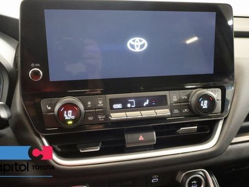 Certified 2024 Toyota Grand Highlander AWD image 20