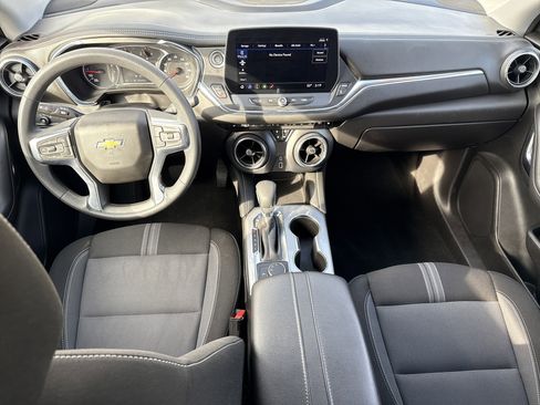 Certified 2025 Chevrolet Blazer LT image 27