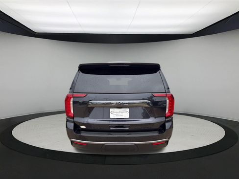 Used 2023 GMC Yukon Denali Ultimate AWD/4WD image 4