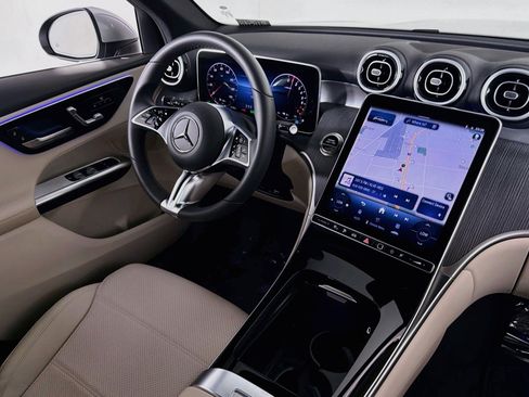 Certified 2025 Mercedes-Benz GLC 350e 4MATIC image 17