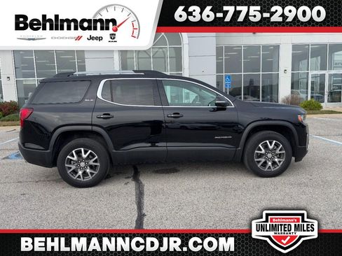 Used 2023 GMC Acadia SLE w/ Driver Convenience Package image 1