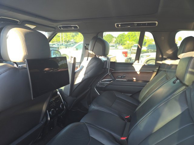 Used 2023 Land Rover Range Rover Autobiography AWD/4WD image 18