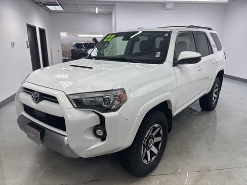 Used 2022 Toyota 4Runner TRD Off-Road image 4