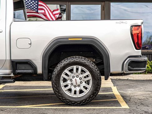 Used 2022 GMC Sierra 3500 SLE w/ SLE Value Package AWD/4WD image 7