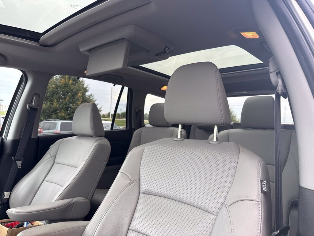 Used 2021 Honda Pilot Elite image 14