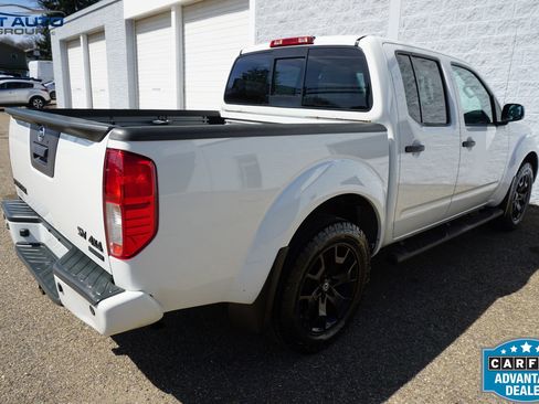 Used 2018 Nissan Frontier SV w/ Value Truck Package image 10