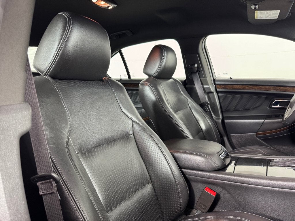 Used 2013 Ford Taurus Limited FWD image 21