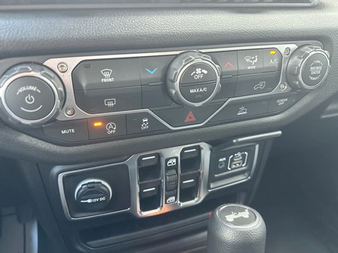 New 2026 Jeep Wrangler Unlimited Sport image 27